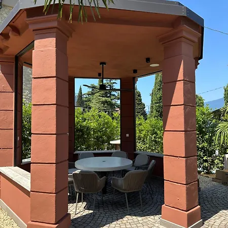 Luxury La Baia - Gartenwohnung Torri del Benaco