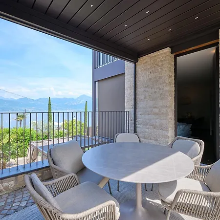 Luxury La Baia - Gartenwohnung