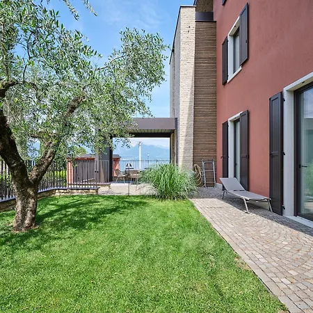 Appartement Luxury La Baia - Gartenwohnung *